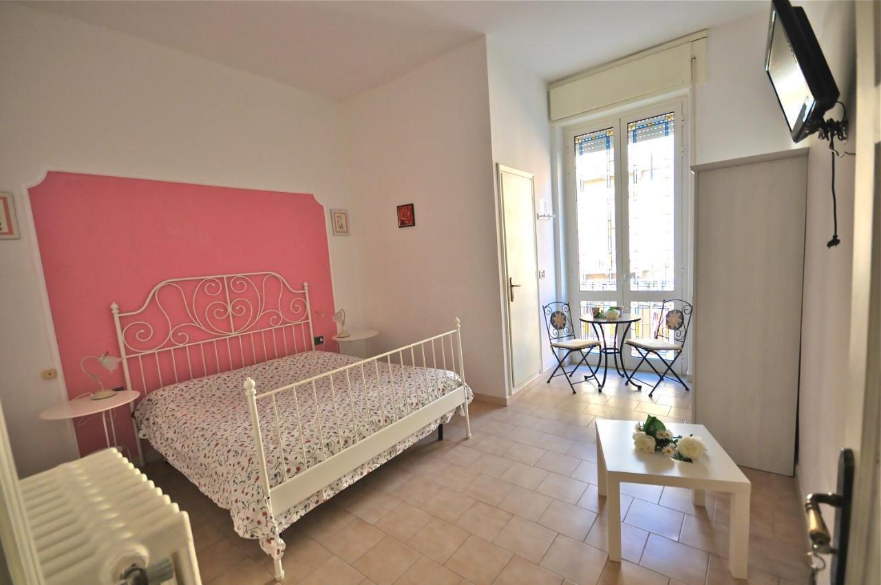 Villa Rosa Dei Venti Viareggio Værelse billede